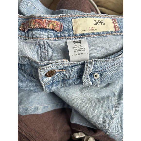 Women Levi's 515 Capri Iight Distressed Jeans 12 Casual Boho Beachy Outdoors - Picture 4 of 4